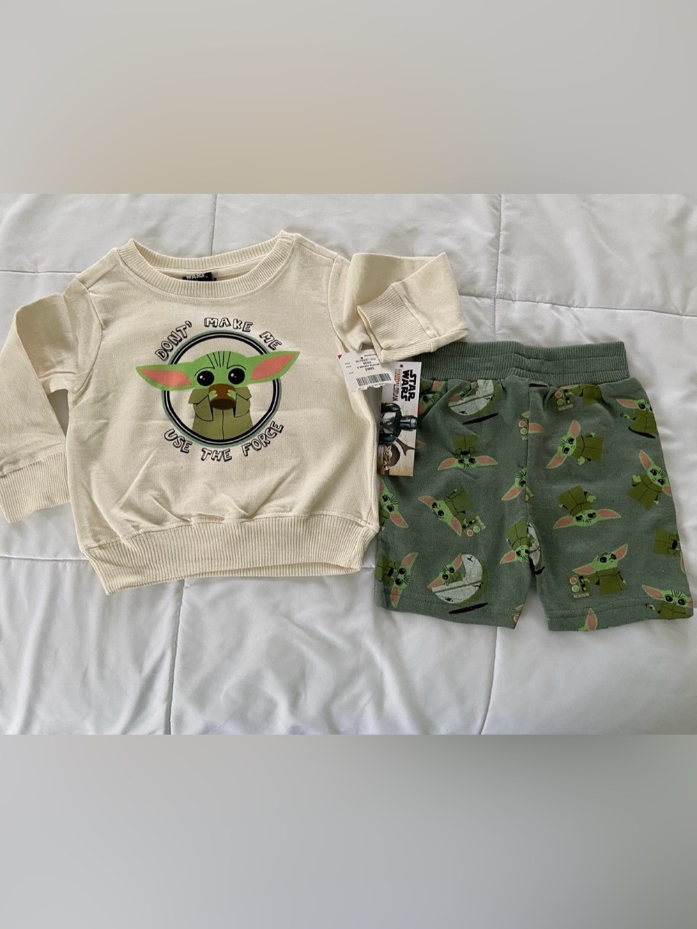 NWT Star Wars Baby Yoda Sweatshirt and Green Shorts Set/ Size 24 months